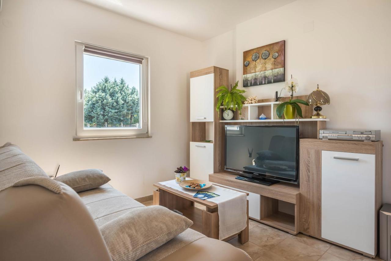 Apartment Radeki Glavica 112B Loborika Exteriör bild